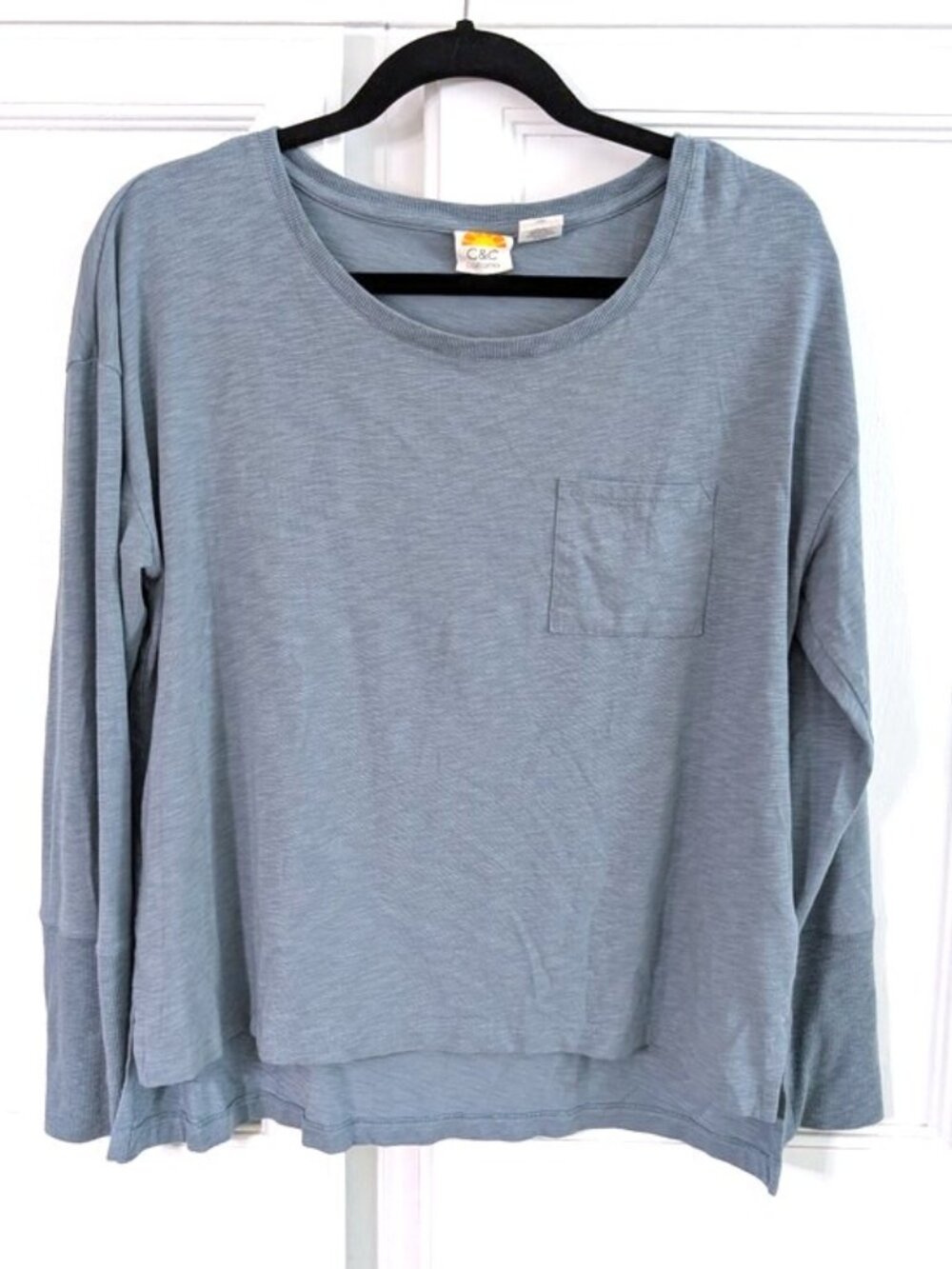 NWOT C&C California Soft Slate Blue Long Sleeve Pocket Tee L